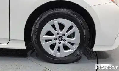 Toyota Prius 2018 1.8 гидро в Москве № 1151710, миниатюра 5
