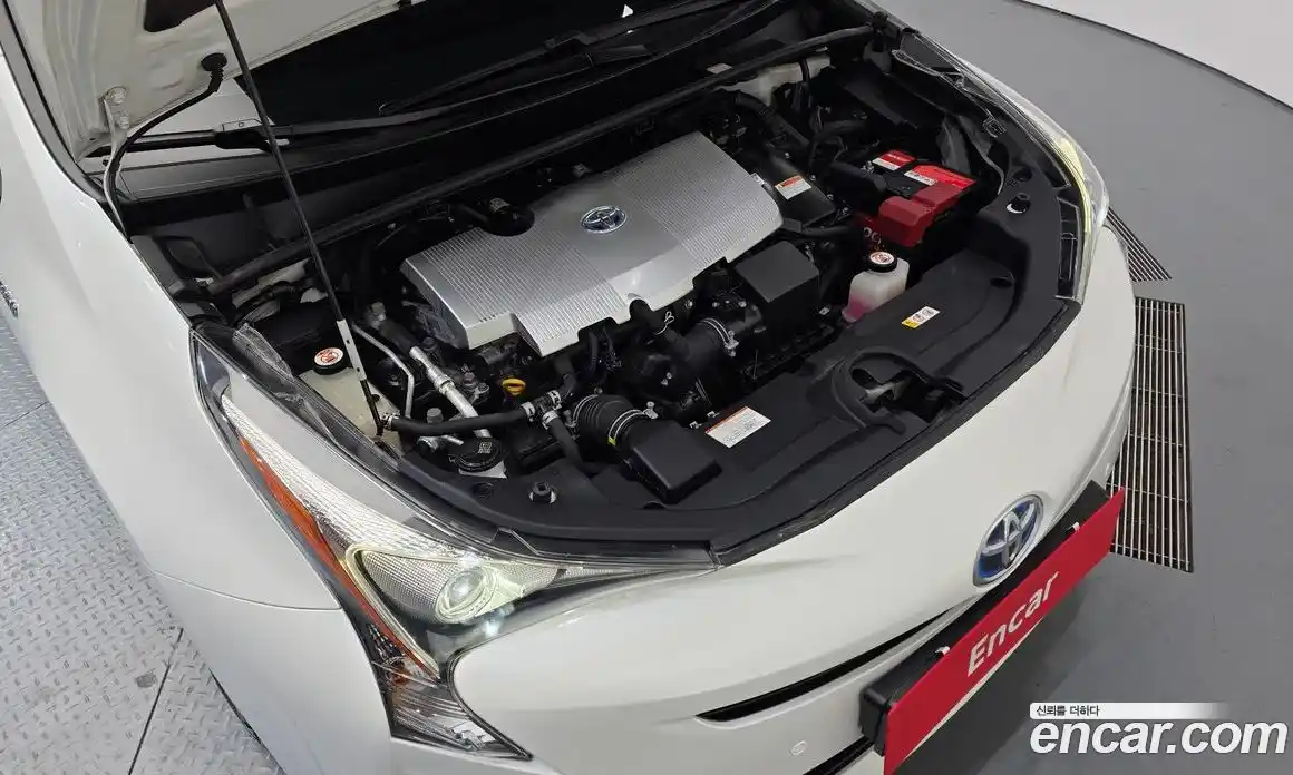 Toyota Prius 2018 1.8 гидро в Москве № 1151710, фото 6