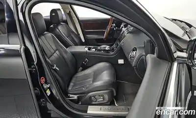 Jaguar XJ 2015 3.0 гидро в Москве № 1152585, миниатюра 12