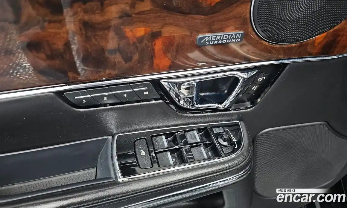 Jaguar XJ 2015 3.0 гидро в Москве № 1152585, фото 13