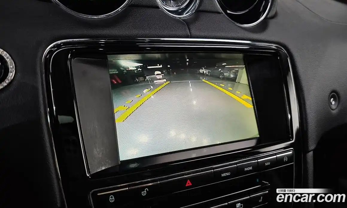Jaguar XJ 2015 3.0 гидро в Москве № 1152585, фото 16