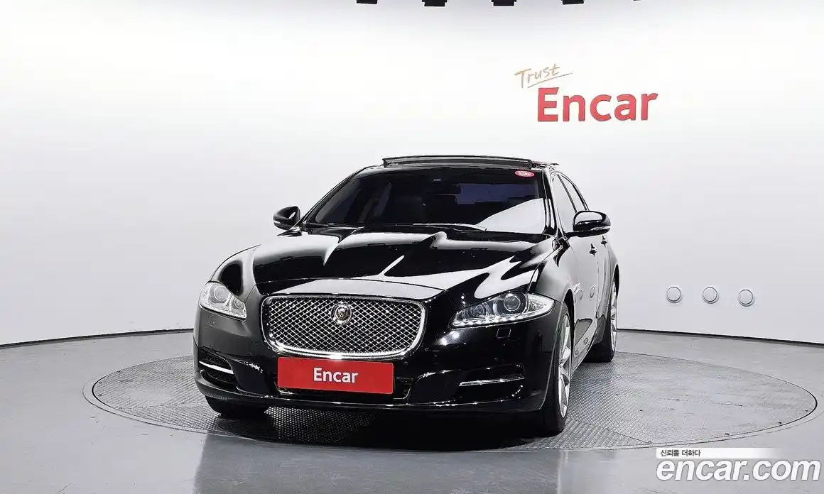 Jaguar XJ 2015 3.0 гидро в Москве № 1152585, фото 3