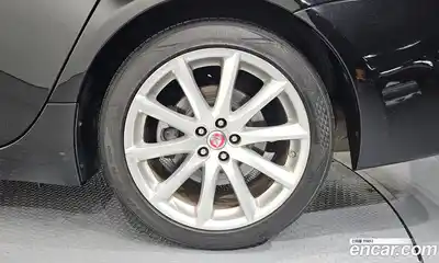 Jaguar XJ 2015 3.0 гидро в Москве № 1152585, миниатюра 5