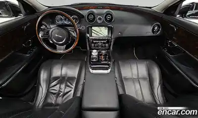 Jaguar XJ 2015 3.0 гидро в Москве № 1152585, миниатюра 7