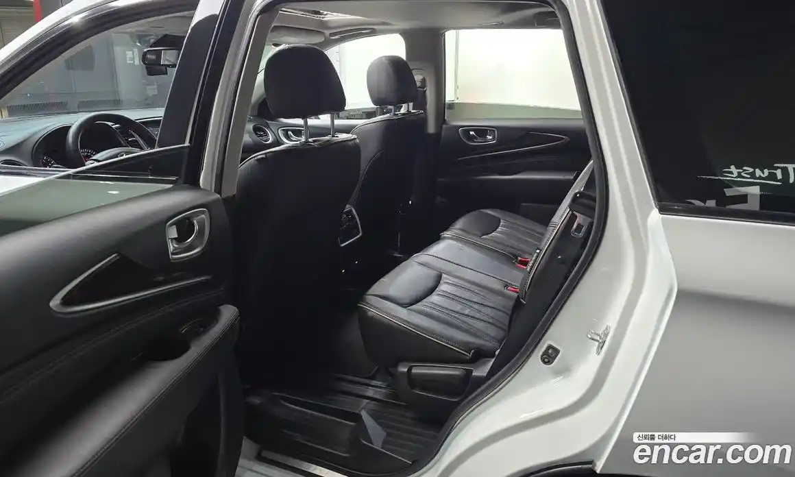 Infiniti QX60 2017 3.5 гидро в Москве № 1152659, фото 11