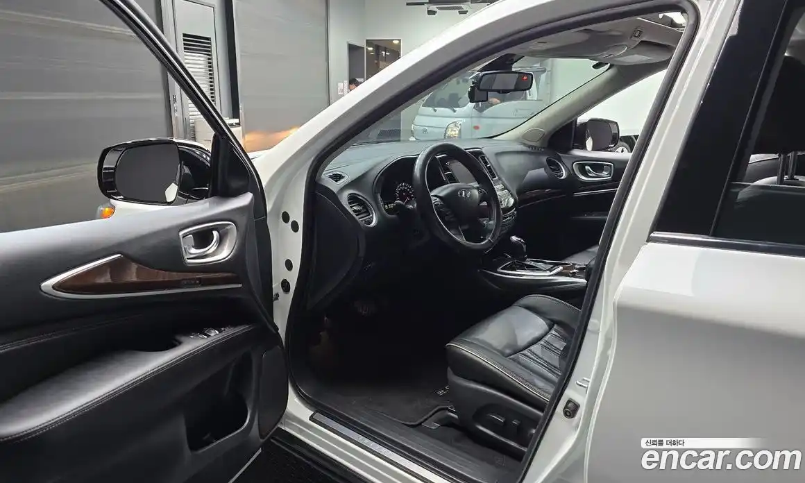 Infiniti QX60 2017 3.5 гидро в Москве № 1152659, фото 10