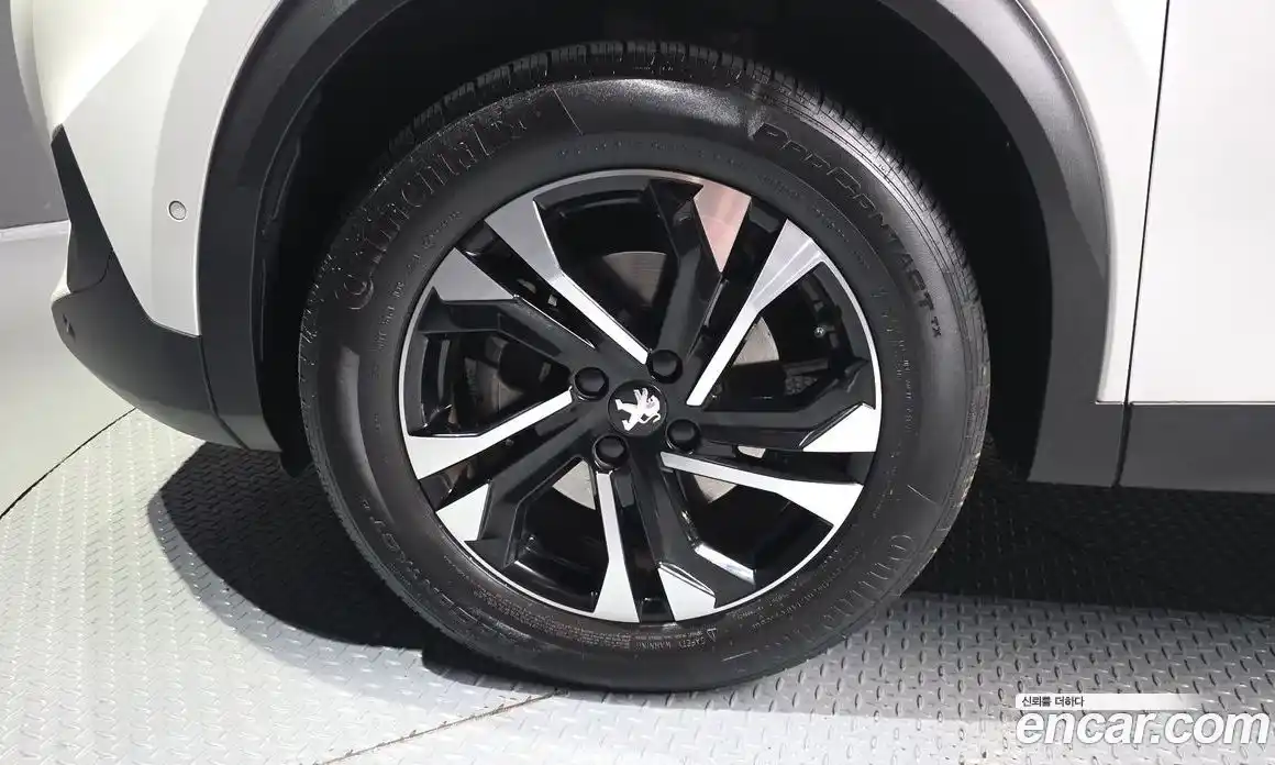 Peugeot 2008 2023 0.1 гидро в Москве № 1152765, фото 5