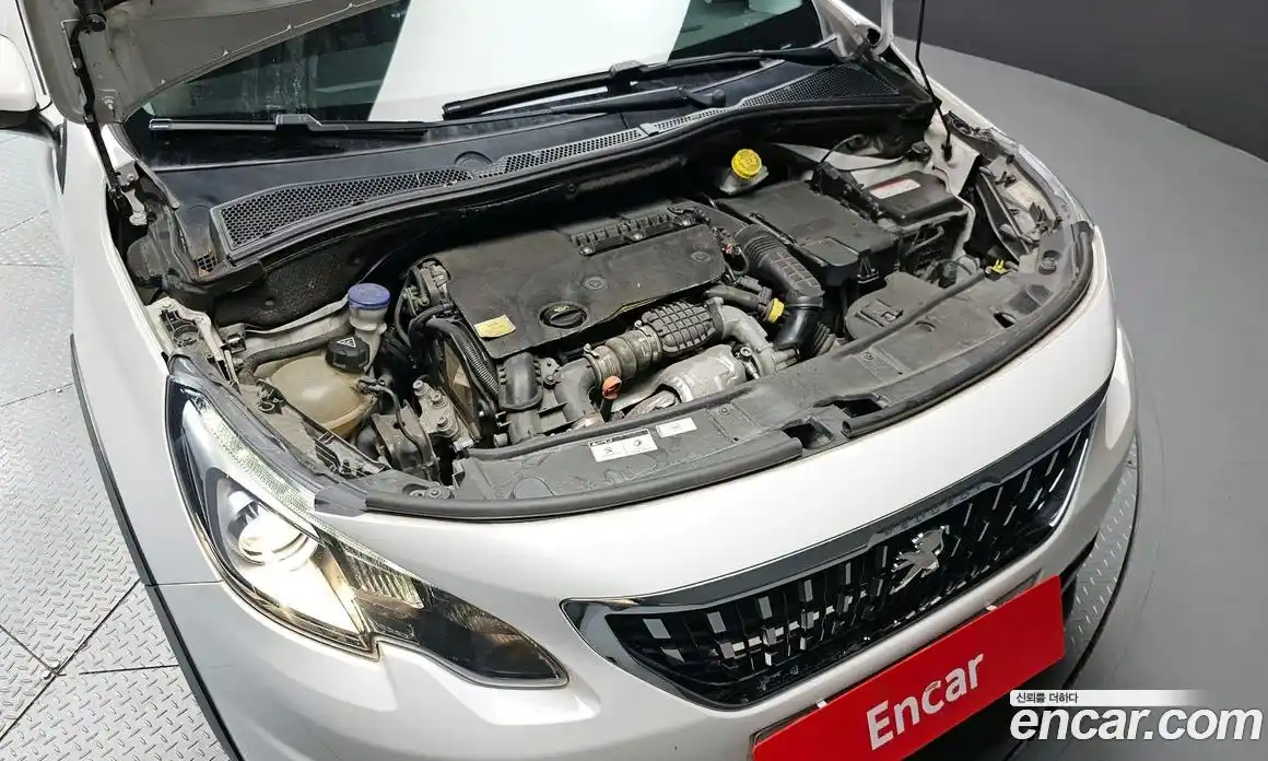 Peugeot 2008 2018 1.6 гидро в Москве № 1152780, фото 6