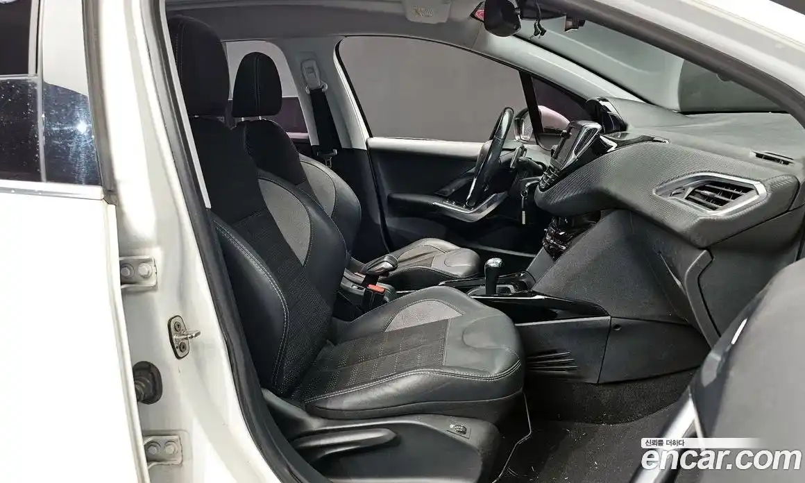 Peugeot 2008 2018 1.6 гидро в Москве № 1152780, фото 10