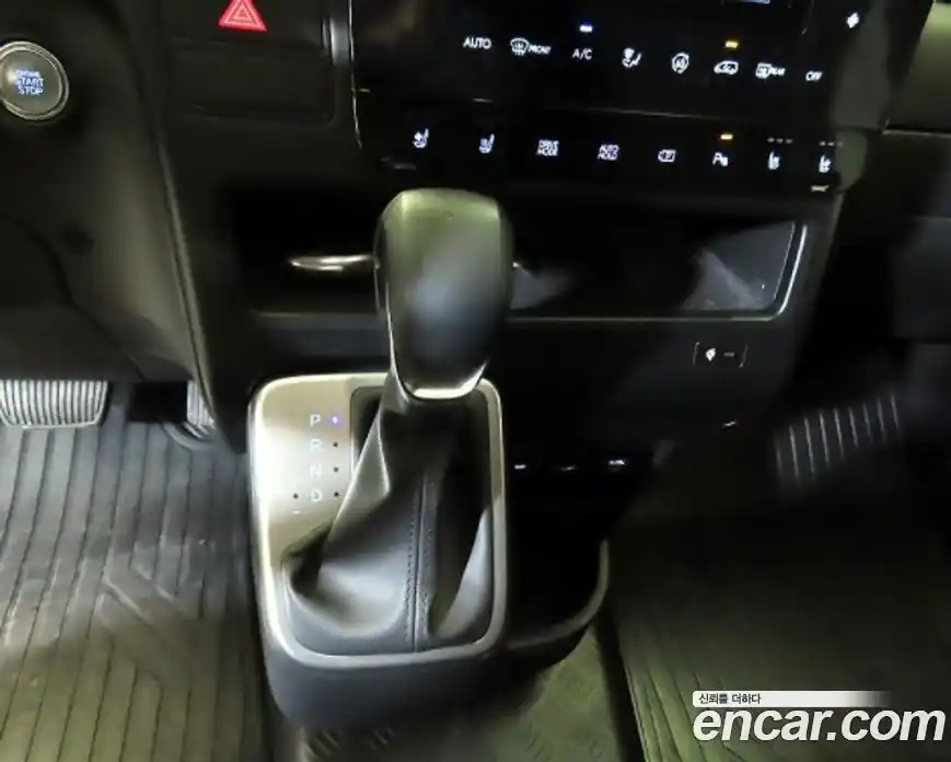 Hyundai Staria 2025 3.5 Автомат в Москве № 1154617, фото 13