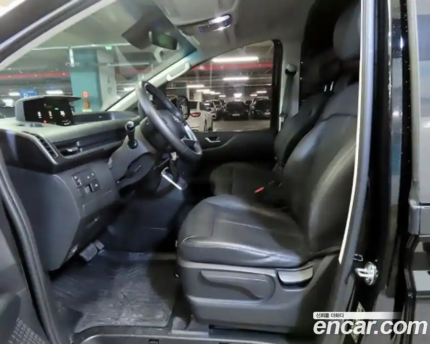 Hyundai Staria 2025 3.5 Автомат в Москве № 1154617, фото 10