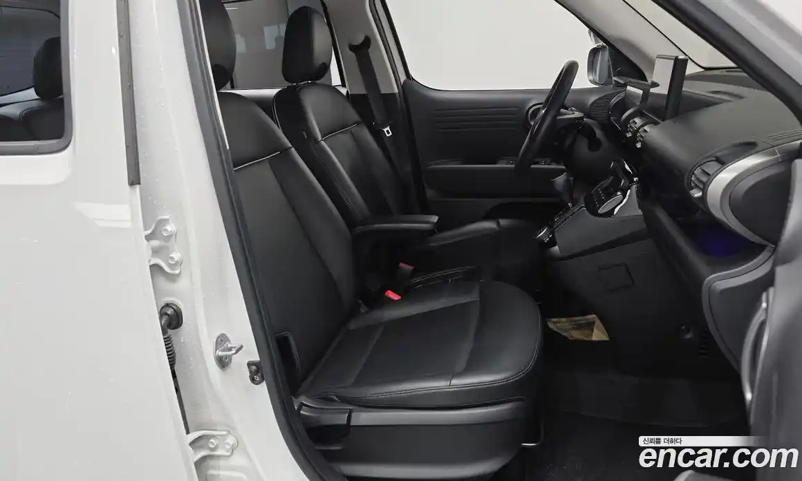 Hyundai Casper 2022 1.0 Автомат в Москве № 1154995, фото 11