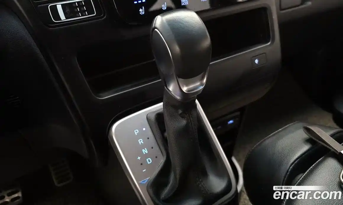 Hyundai Staria 2022 2.2 Автомат в Москве № 1155102, фото 9