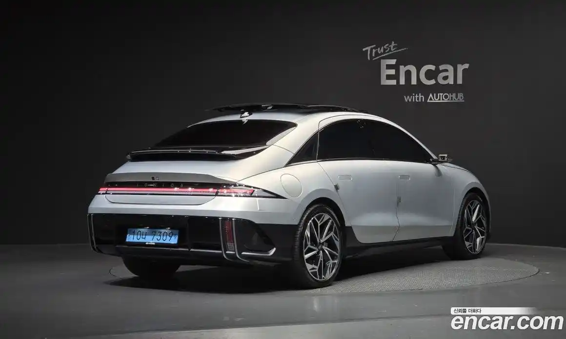 Hyundai Ioniq 6 2023 0.1 Автомат в Москве № 1155121, фото 2