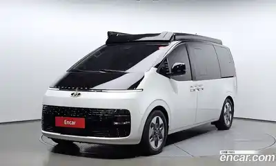 Hyundai Staria, 2022