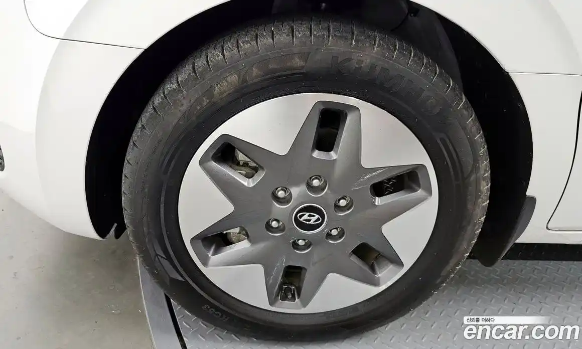 Hyundai Staria 2022 2.2 гидро в Москве № 119390, фото 5