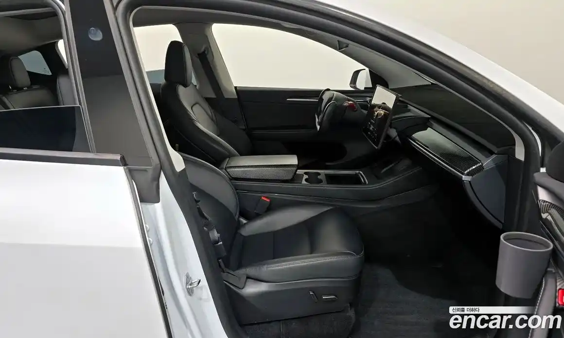 Tesla Model Y 2024 0.2 гидро в Москве № 167721, фото 11