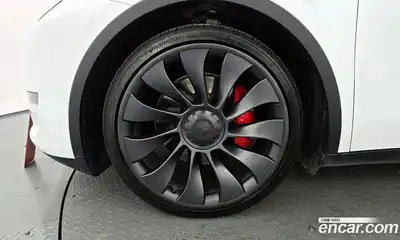Tesla Model Y 2024 0.2 гидро в Москве № 167721, миниатюра 5
