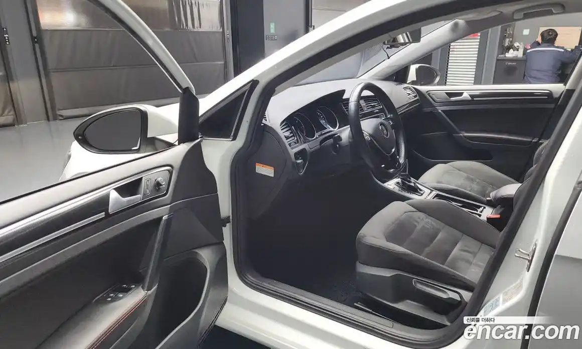 Volkswagen Golf 2015 2.0 гидро в Москве № 199169, фото 10