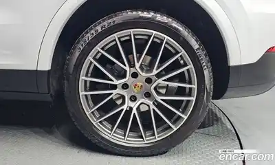 Porsche Cayenne 2023 3.0 гидро в Москве № 213154, миниатюра 5