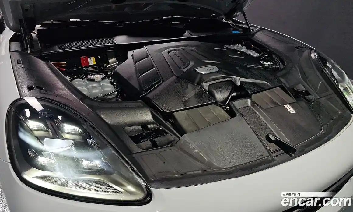 Porsche Cayenne 2023 3.0 гидро в Москве № 213154, фото 6