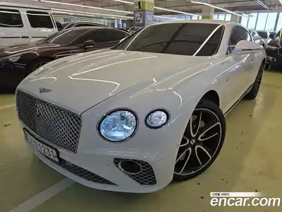 Bentley Continental, 2022
