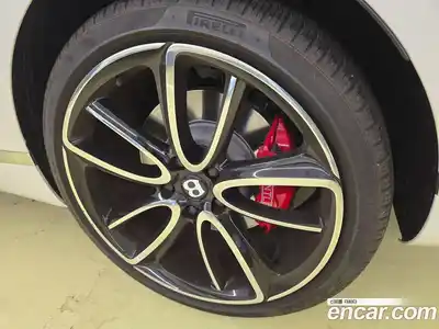 Bentley Continental 2022 4.0 гидро в Москве № 256589, миниатюра 5