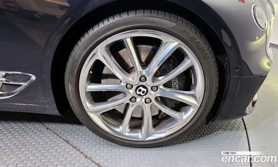 Bentley Continental 2021 4.0 гидро в Москве № 256621, фото 5