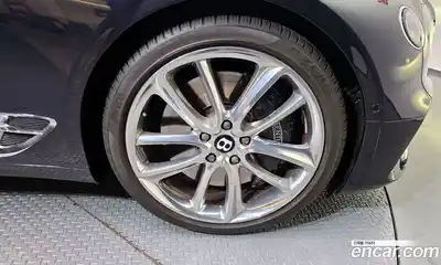 Bentley Continental 2021 4.0 гидро в Москве № 256621, миниатюра 5