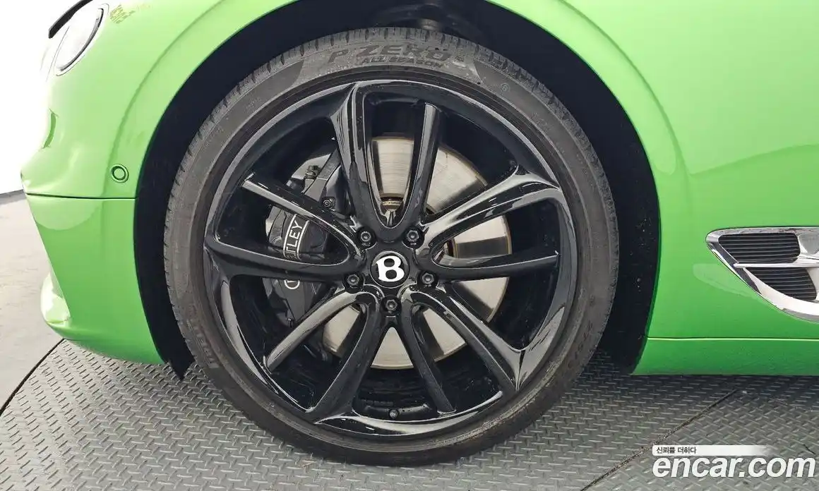 Bentley Continental 2022 4.0 гидро в Москве № 256646, фото 5