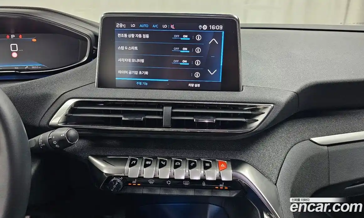 Peugeot 3008 2024 1.2 гидро в Москве № 257263, фото 15