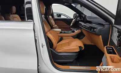 Lincoln Aviator 2024 3.0 гидро в Москве № 282291, миниатюра 11