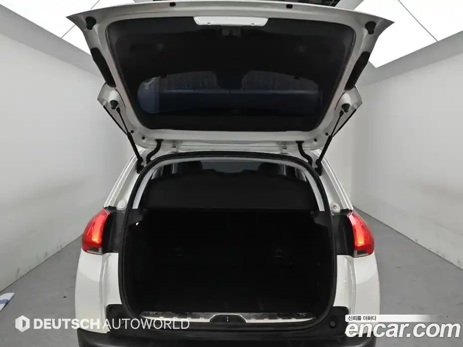 Peugeot 2008 2015 1.6 гидро в Москве № 284595, фото 18