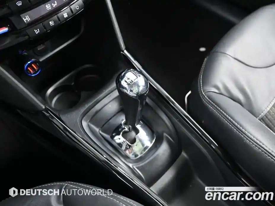 Peugeot 2008 2015 1.6 гидро в Москве № 284595, фото 7