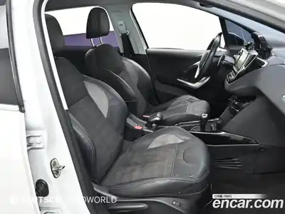 Peugeot 2008 2015 1.6 гидро в Москве № 284595, миниатюра 8
