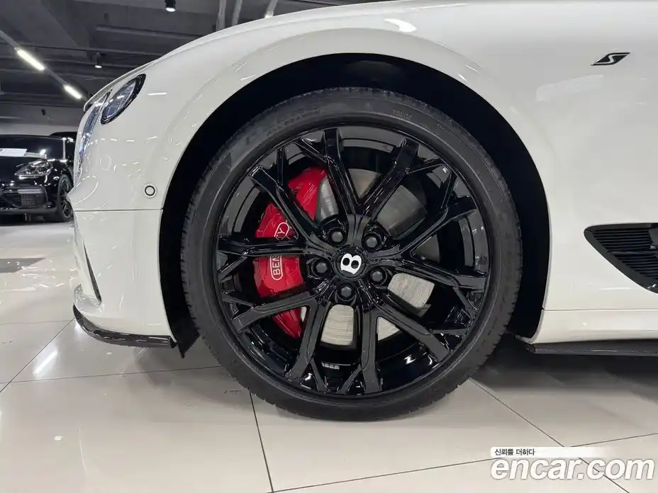 Bentley Continental 2023 4.0 гидро в Москве № 366425, фото 16