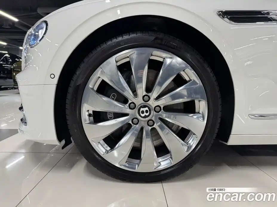 Bentley Flying Spur 2021 4.0 гидро в Москве № 366428, фото 15