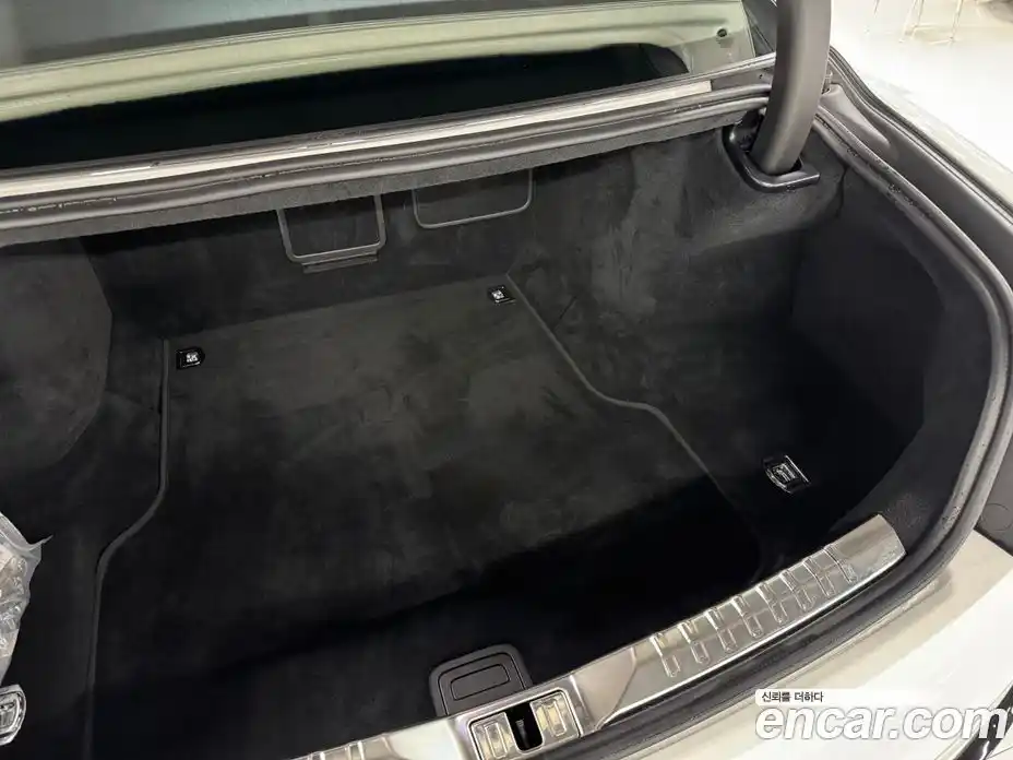 Bentley Flying Spur 2021 4.0 гидро в Москве № 366428, фото 16