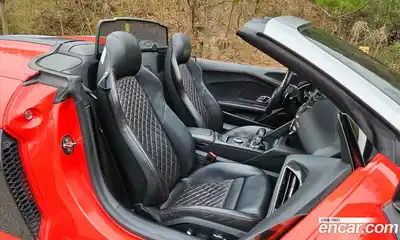 Audi R8 2017 5.2 гидро в Москве № 414903, миниатюра 11