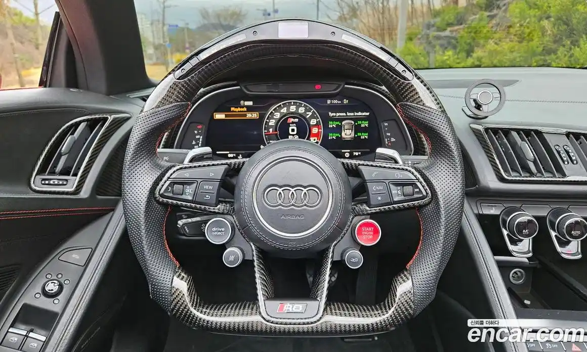 Audi R8 2017 5.2 гидро в Москве № 414903, фото 7
