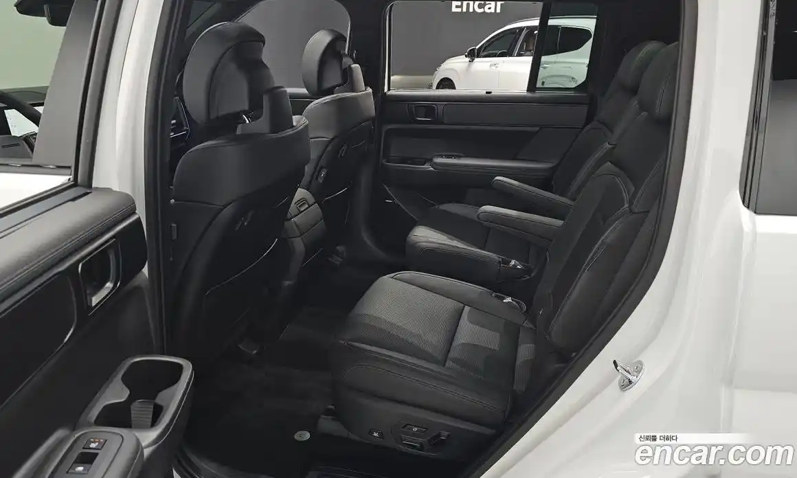 Hyundai Santa Fe 2025 2.5 гидро в Москве № 1171250, фото 12