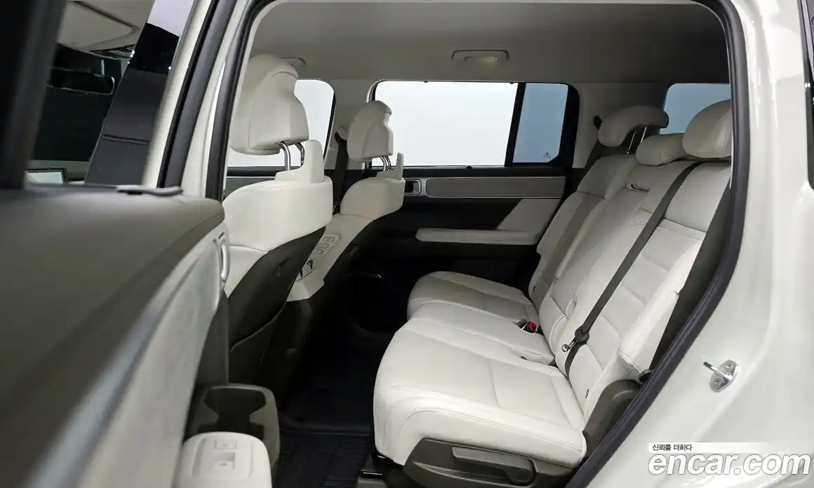 Hyundai Santa Fe 2025 1.6 Автомат в Москве № 1171271, фото 13