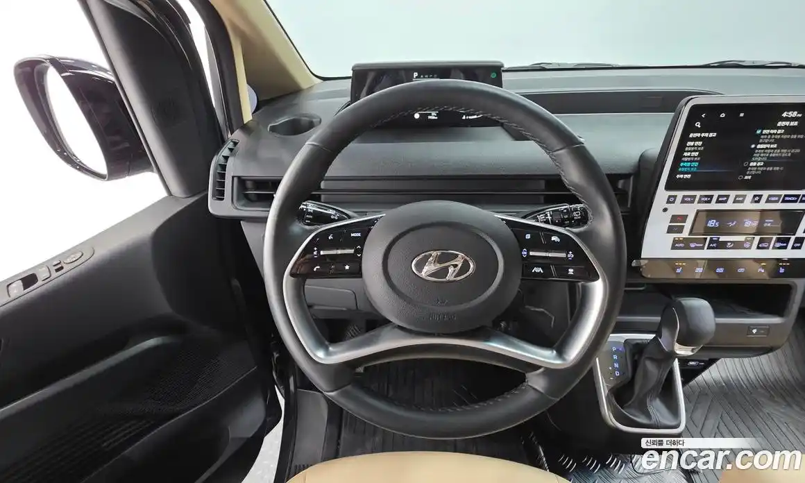 Hyundai Staria 2024 3.5 Автомат в Москве № 1171308, фото 12