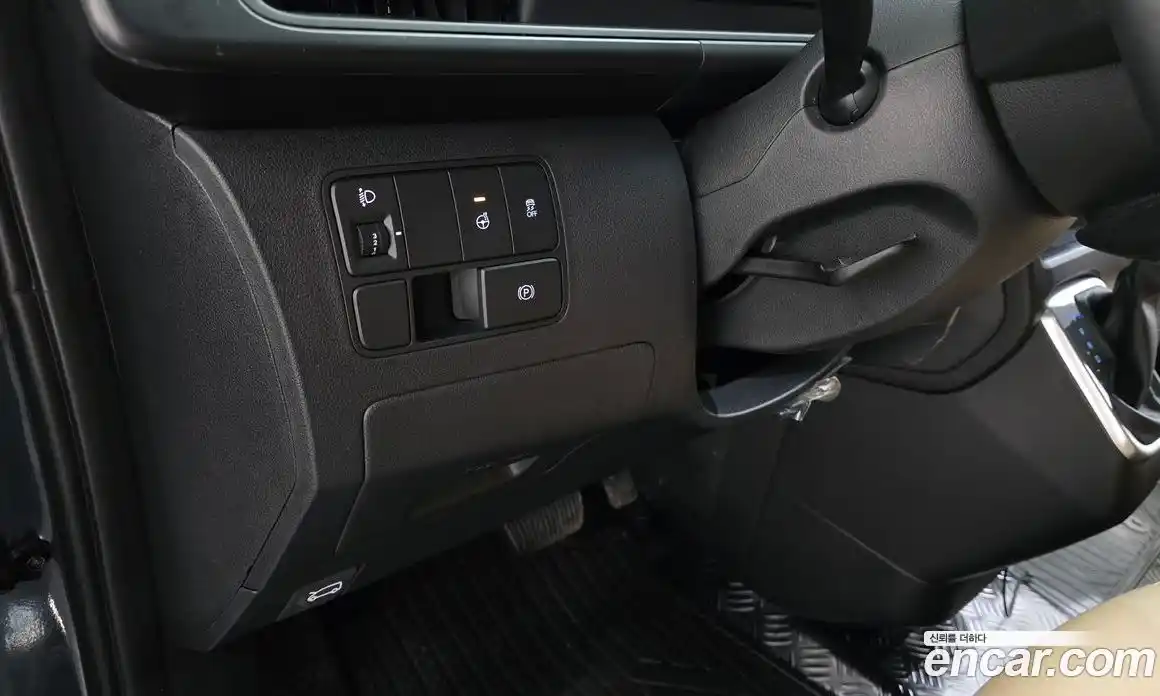 Hyundai Staria 2024 3.5 Автомат в Москве № 1171308, фото 13