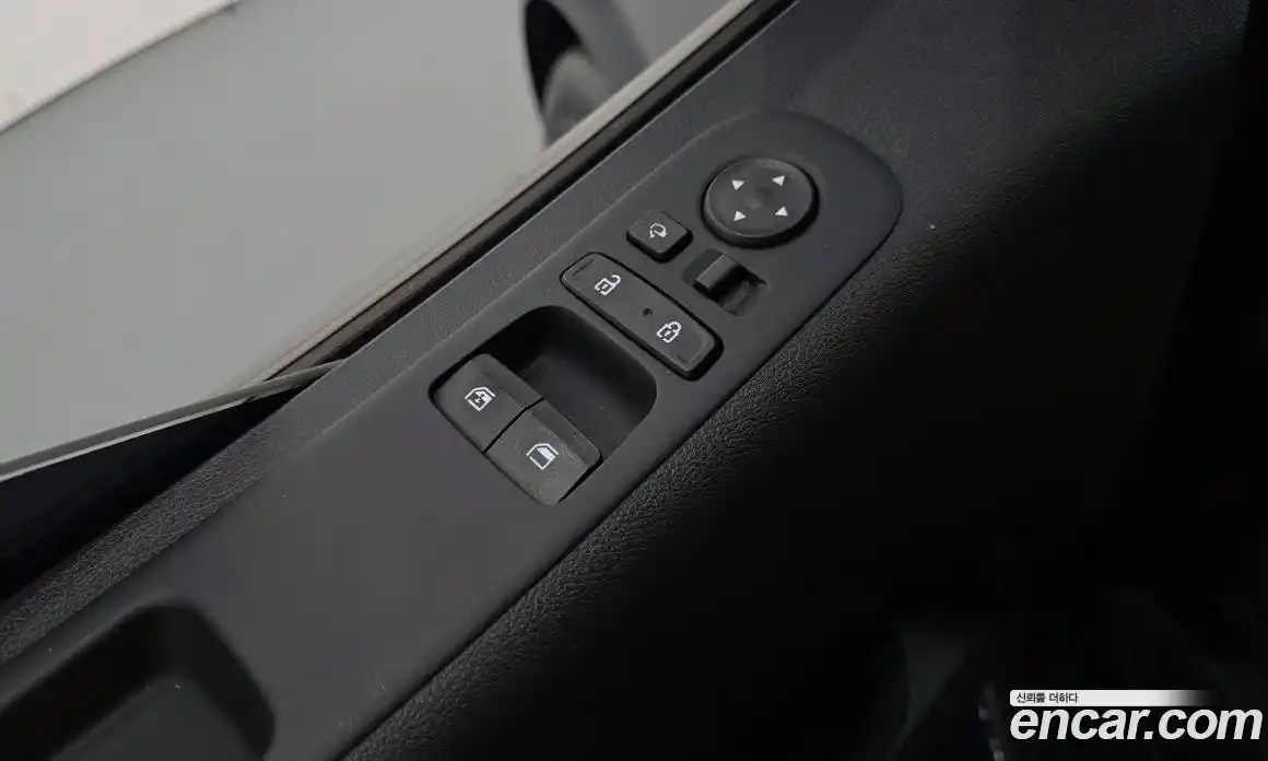 Hyundai Staria 2024 3.5 Автомат в Москве № 1171308, фото 19