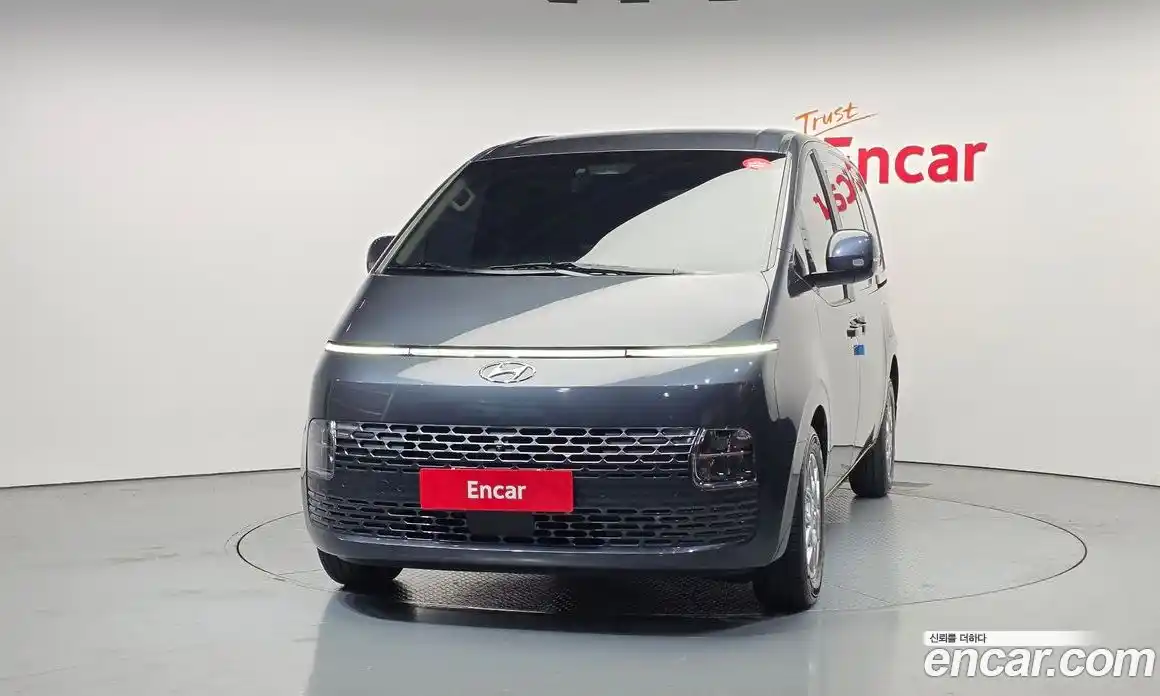 Hyundai Staria 2024 3.5 Автомат в Москве № 1171308, фото 3