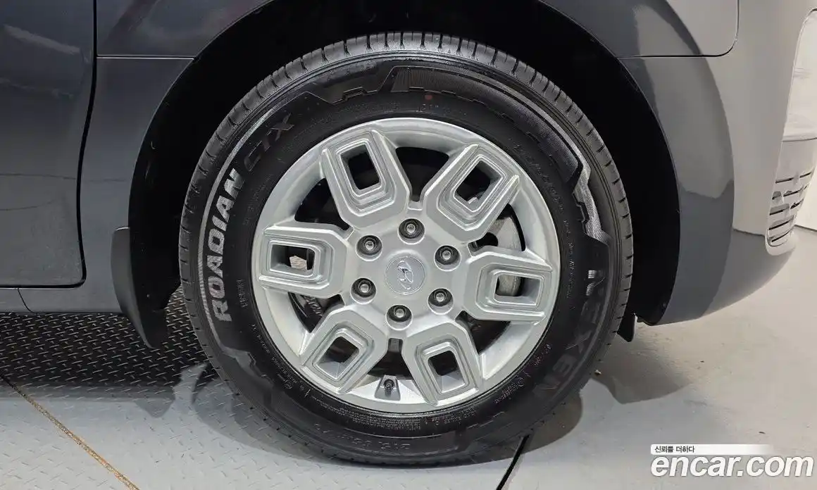 Hyundai Staria 2024 3.5 Автомат в Москве № 1171308, фото 5