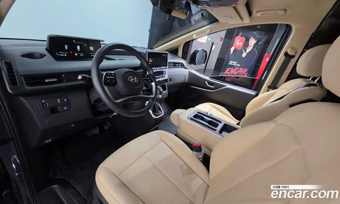 Hyundai Staria 2024 3.5 Автомат в Москве № 1171308, фото 7