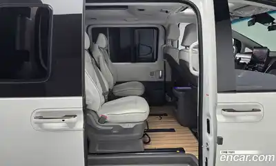 Hyundai Staria 2023 2.2 гидро в Москве № 1171343, миниатюра 11