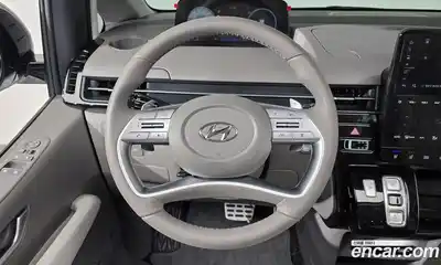 Hyundai Staria 2023 2.2 гидро в Москве № 1171343, миниатюра 12